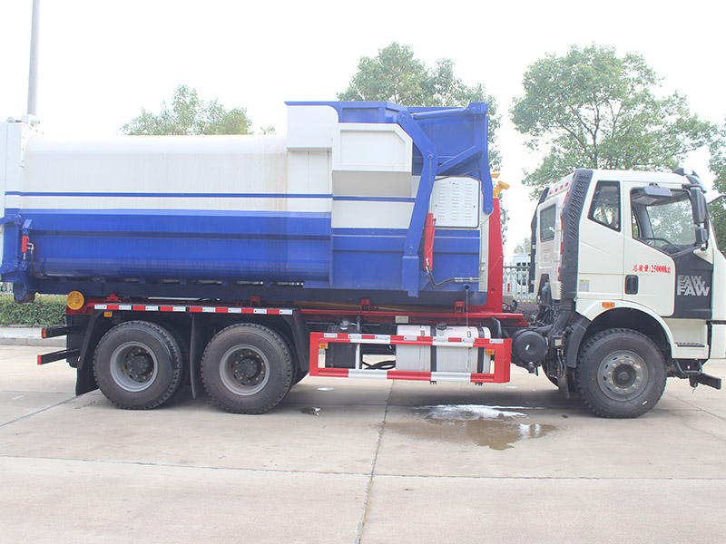 解放后八輪SCS5252ZXXCA6車廂可卸式垃圾車