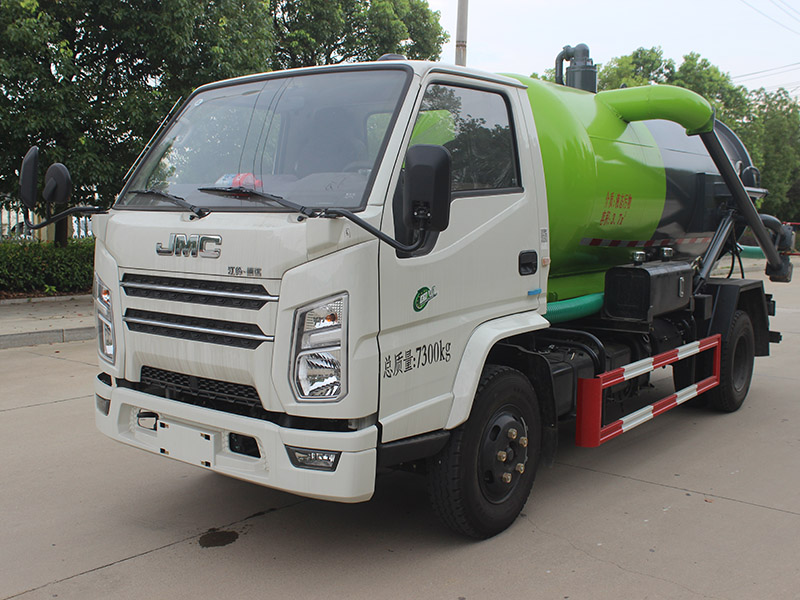 江鈴4方吸污車