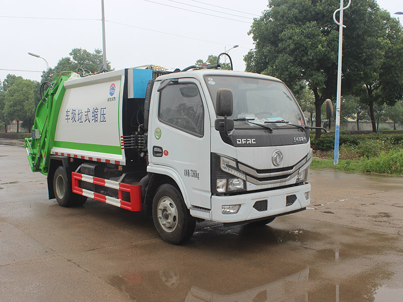 東風多利卡6方壓縮垃圾車