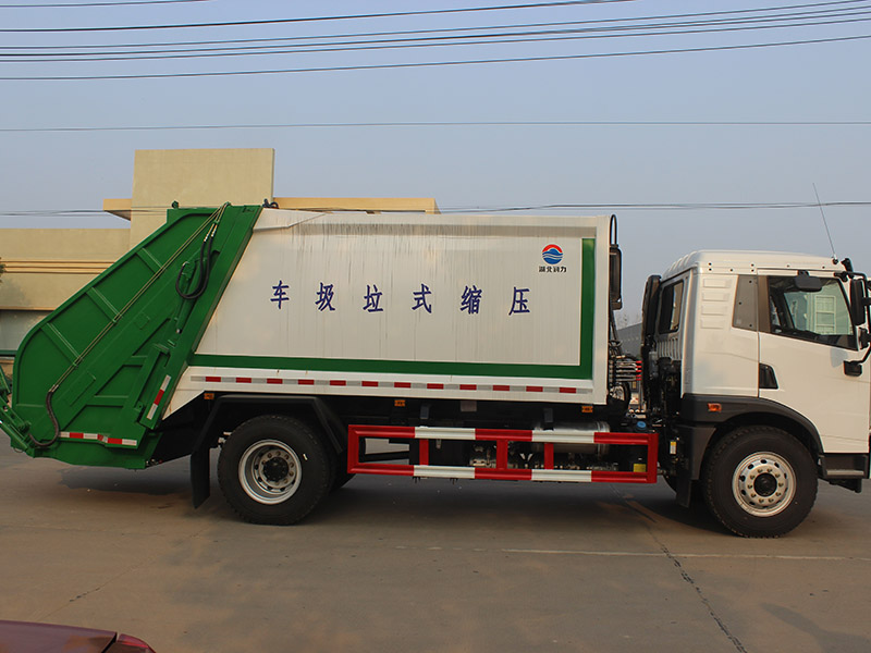 SCS5183ZYSCA6壓縮式垃圾車(chē)