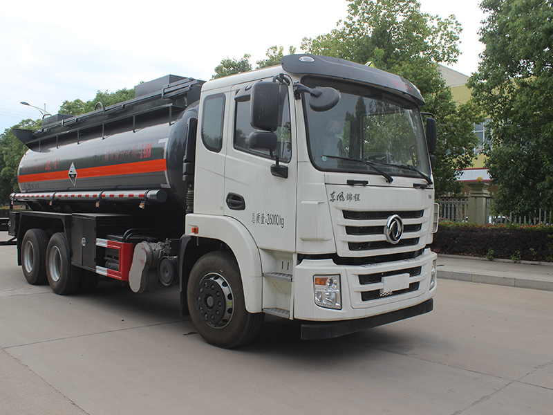 東風隨專14.7立方SCS5260GFWEQ6腐蝕性物品罐式運輸車