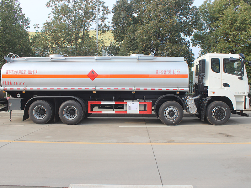 東風24立方SCS5320GRYEQ6易燃液體罐式運輸車