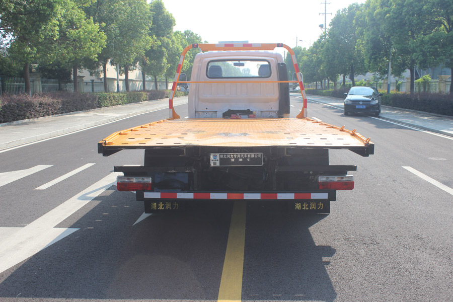 潤知星牌SCS5041TQZEQ6型清障車