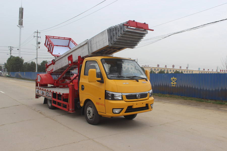 潤知星牌SCS5045JGKEQ6型高空作業(yè)車